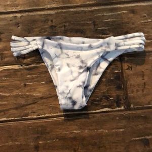 Swim suit bottoms
